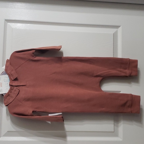 DISNEY BABY WINNIE THE POOH 1 PIECE W/ BOW - Picture 7 of 11